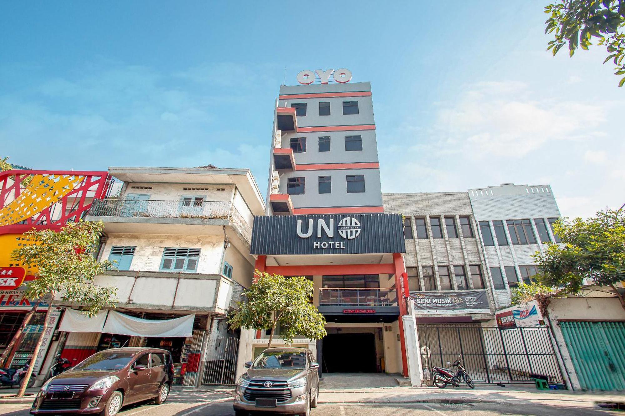 Hotel O Genteng Near Genteng Market Formerly Uno Hotel Сурабая Екстериор снимка
